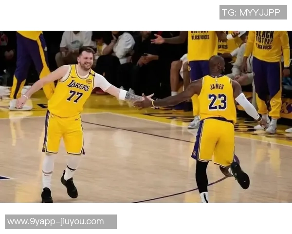 詹姆斯受伤引发的连锁反应东契奇MVP机会增大布朗尼或迎来上场时机