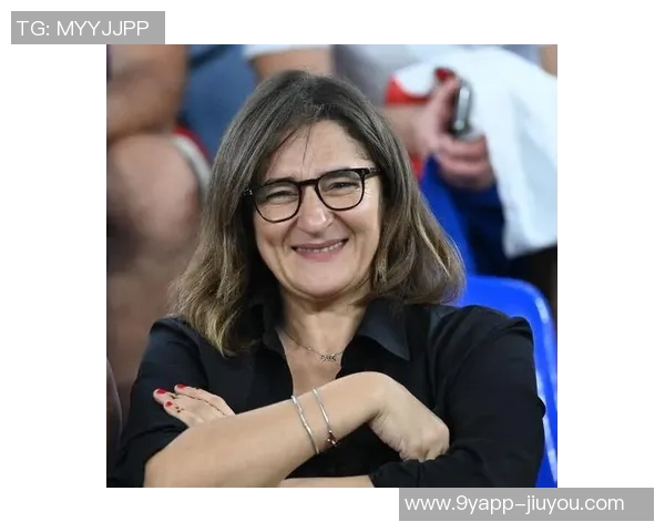 姆巴佩母亲揭秘儿子对恋爱的幽默态度与独特看法