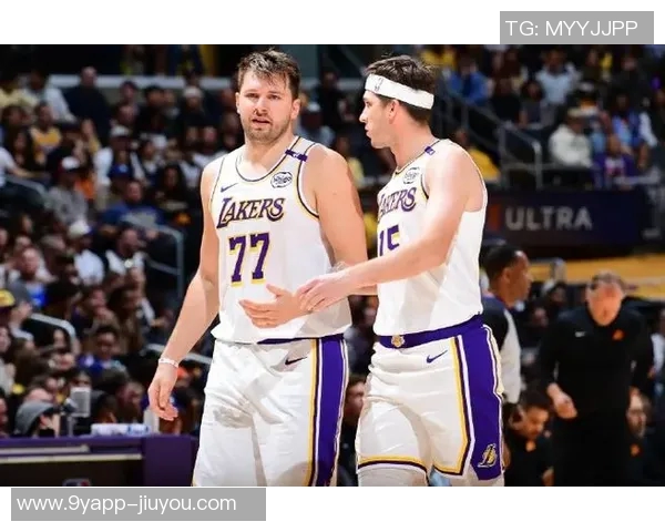 拉拉维亚谈与东契奇搭档感受:他让我在比赛中更加轻松自如 拉拉维亚谈与东契奇搭档感受:他让我在比赛中更加轻松自如