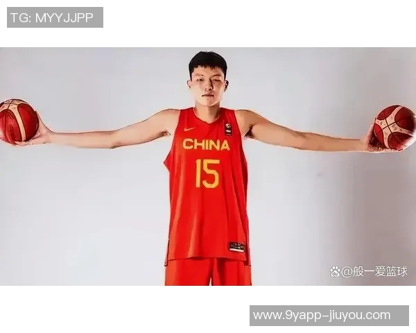 湖记盛赞杨瀚森潜力无限只待身体素质提升成就未来 湖记盛赞杨瀚森潜力无限只待身体素质提升成就未来