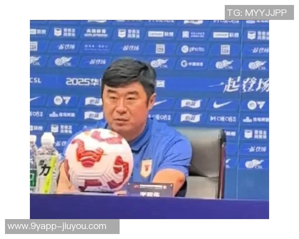 韩鹏:总结比赛经验提升中前场压迫是我们未来的目标 韩鹏:总结比赛经验提升中前场压迫是我们未来的目标