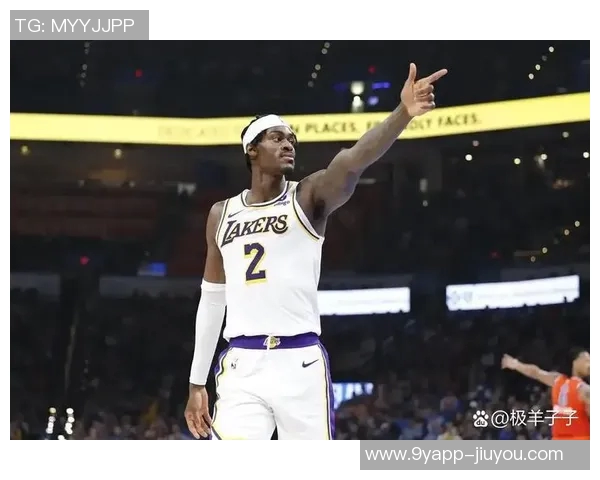 布克谈马威湖人交易未果后观看录像称其天赋出众 布克谈马威湖人交易未果后观看录像称其天赋出众